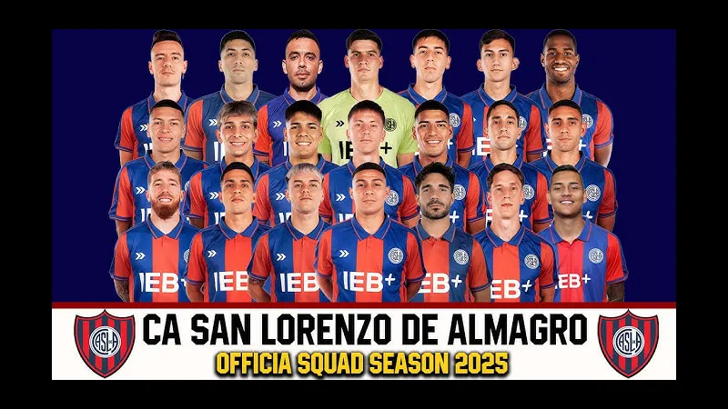 Cầu thủ San Lorenzo vượt qua phòng ngự của Sportivo Trinidense